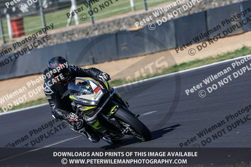 brands hatch photographs;brands no limits trackday;cadwell trackday photographs;enduro digital images;event digital images;eventdigitalimages;no limits trackdays;peter wileman photography;racing digital images;trackday digital images;trackday photos